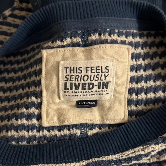 American Eagle Outfitters Blue and White Striped Sweater - Picture 2 of 2